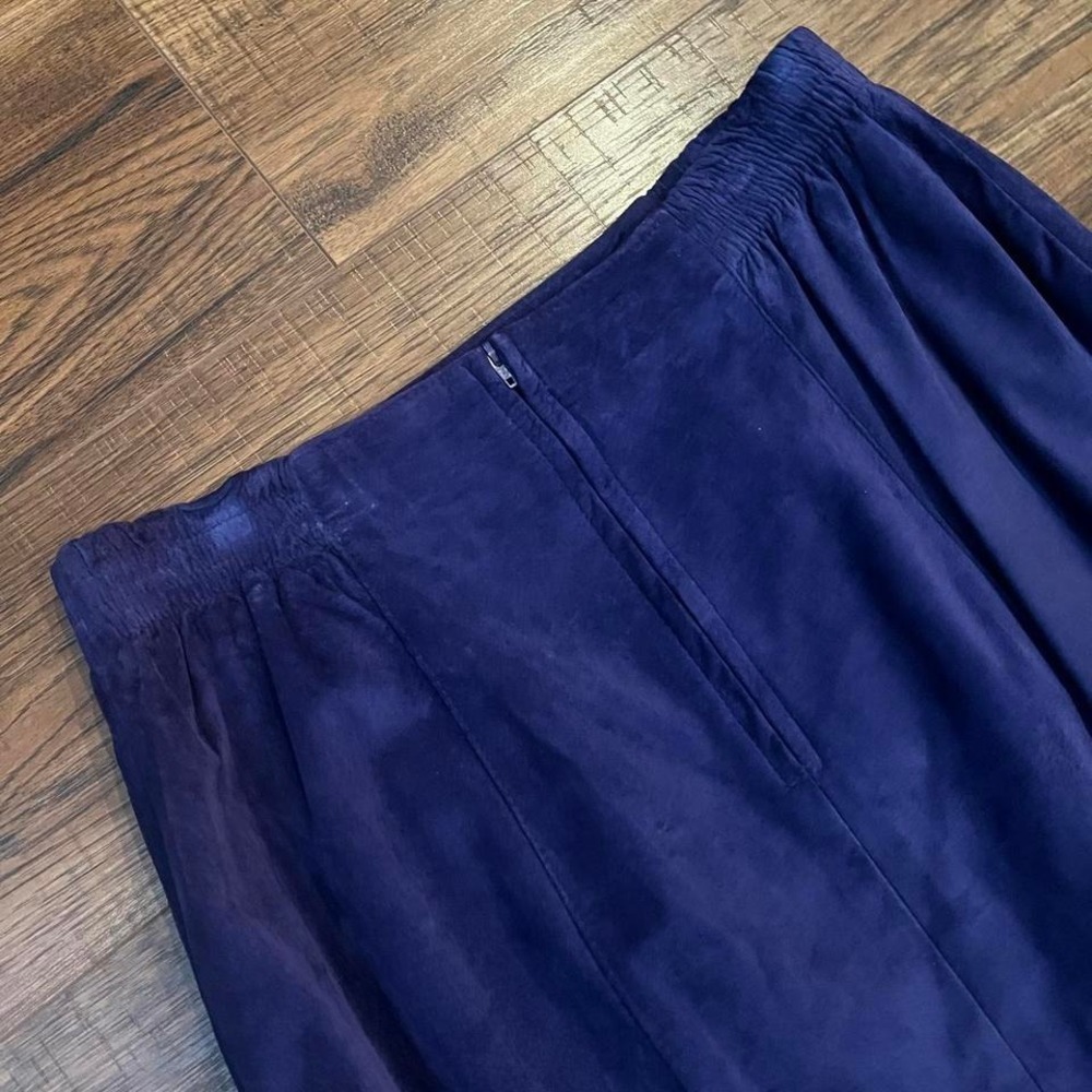 Danier Navy Blue suede Pencil Skirt - Picture 10 of 10